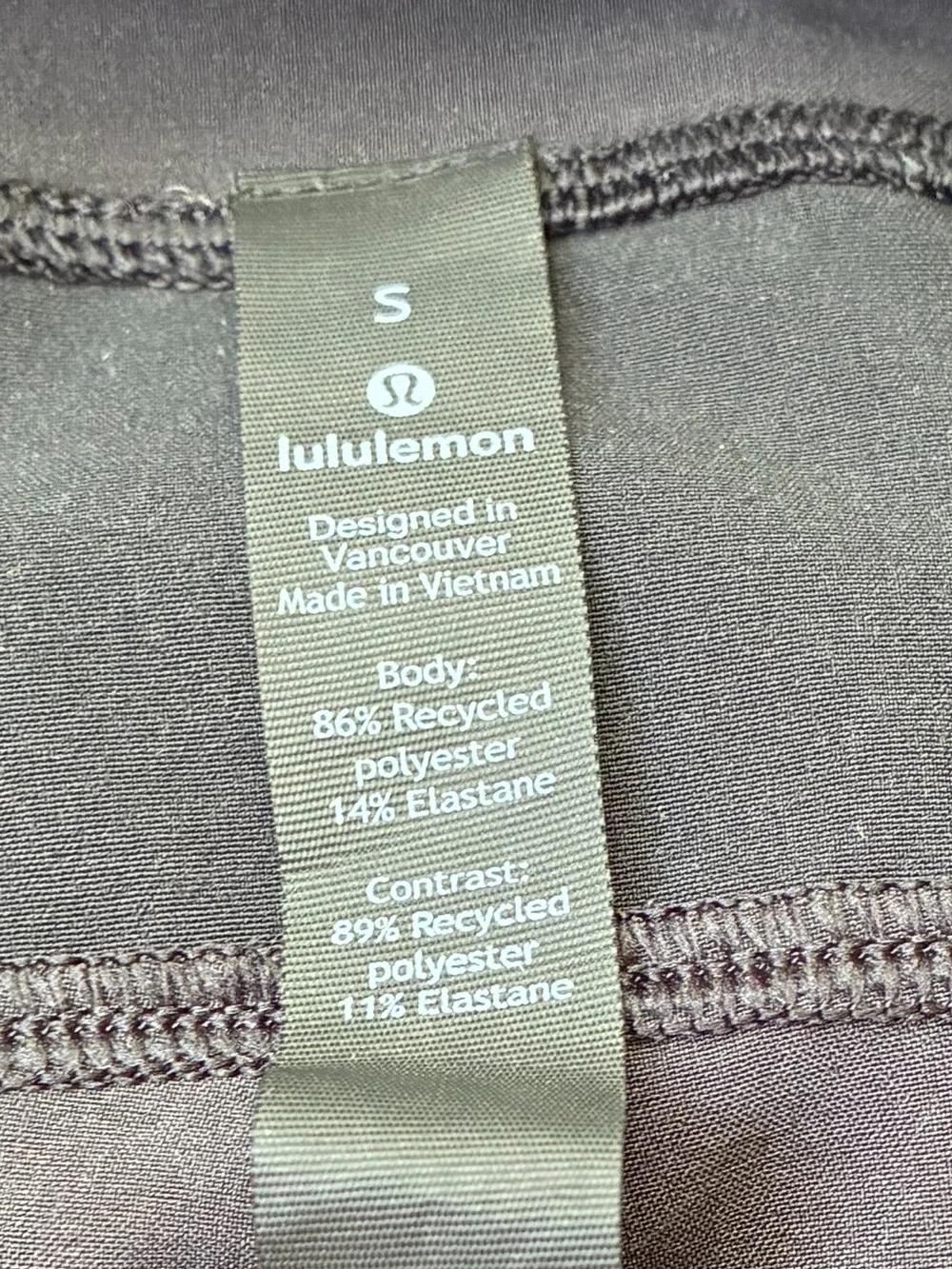 Lululemon Men’s Lineless   Surge Running Shorts  Size S